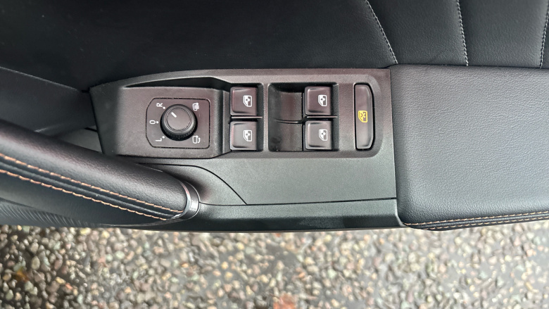 CUPRA Formentor 1.4 eHybrid 204 V2 5dr DSG Estate